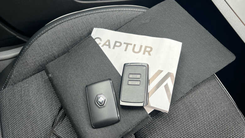 Renault Captur 1.0 TCE 90 Techno 5dr Petrol Hatchback